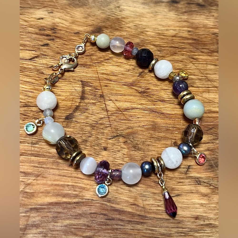 NWT Vintage Beaded Bracelet